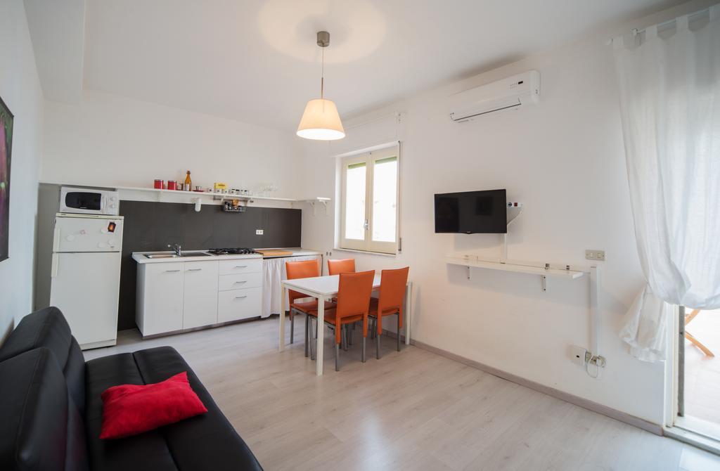 La Terrazza Sul Mare Apartment Letojanni Bagian luar foto